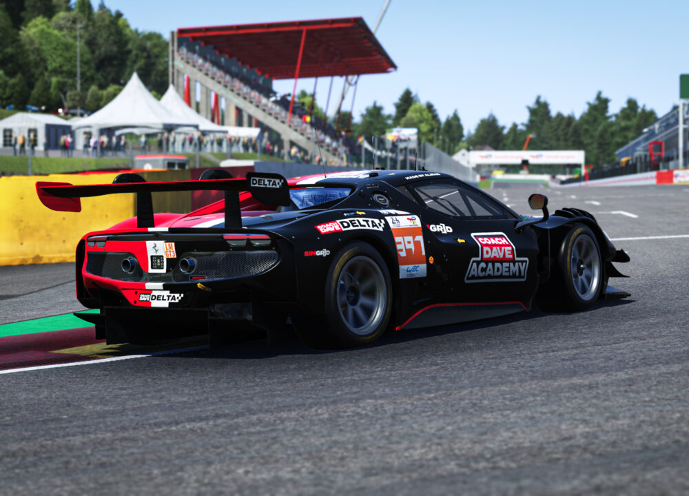 Le Mans Ultimate vs iRacing: Which is The One For You?